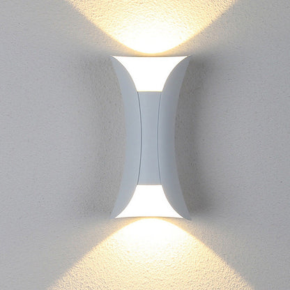 Noxel Applique Murale Simple Noir/Blanc/Or. Cour